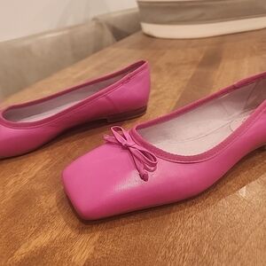 Vince Camuto Fuchsia Ballet Flats